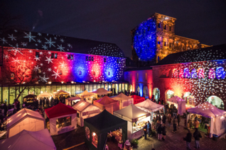 Sterntaler Weihnachtsmarkt Brunnenhof Trier.